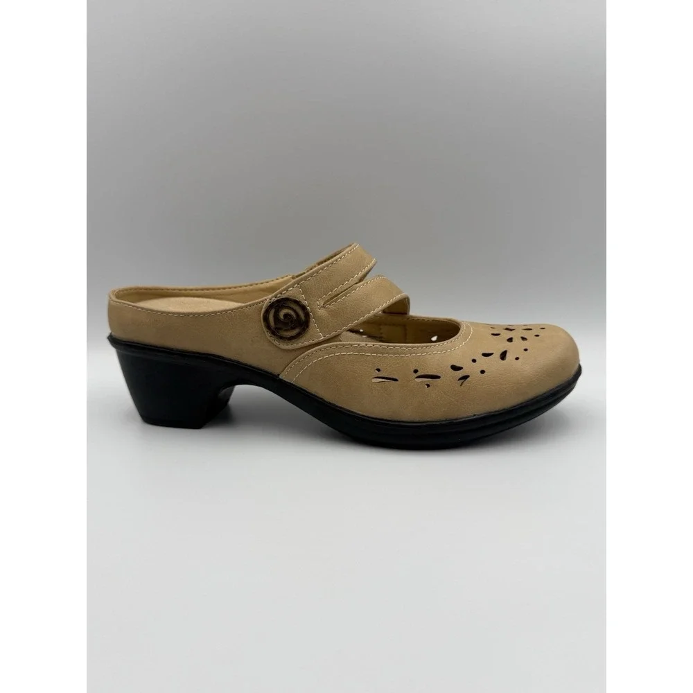 Easy‎ Street Comfort Wave Sandals Womens 8M Tan Slip On Comfort NWOT